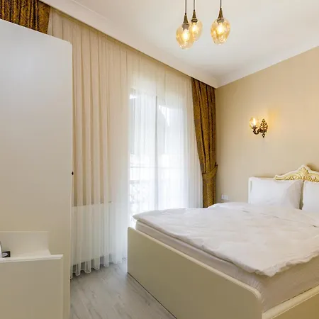 Germenicia Old Hotel *